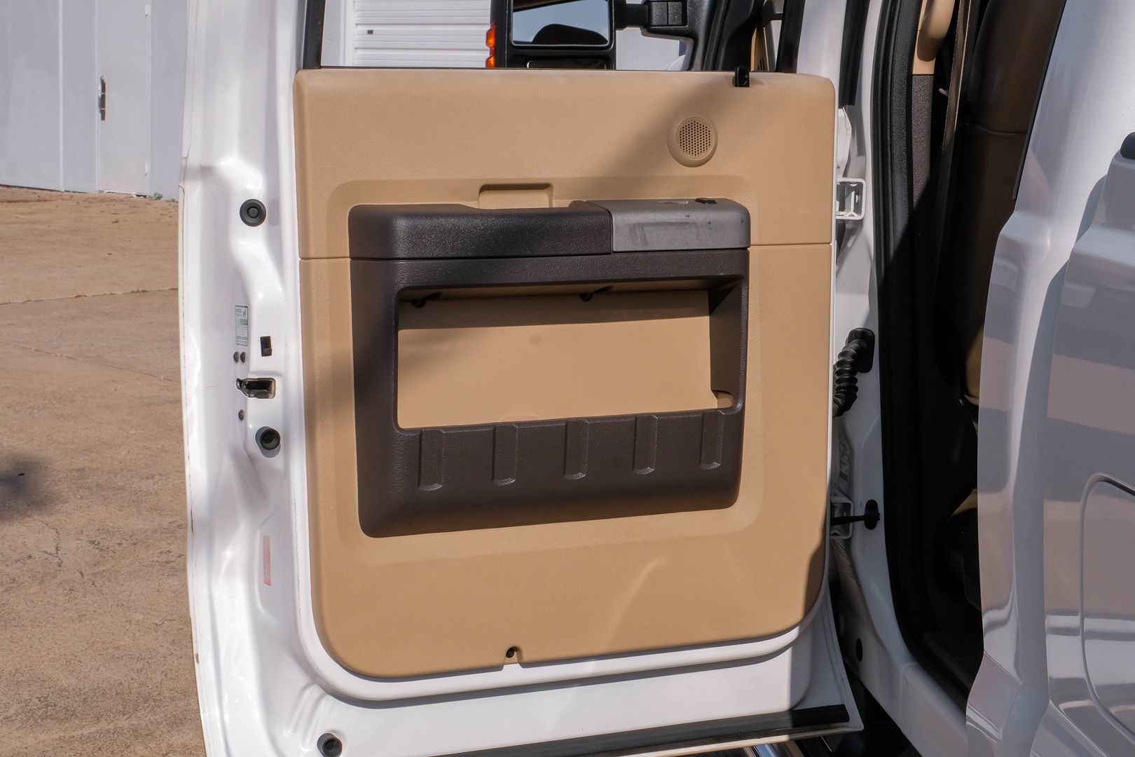 2014 Ford F-350 Lariat photo 41