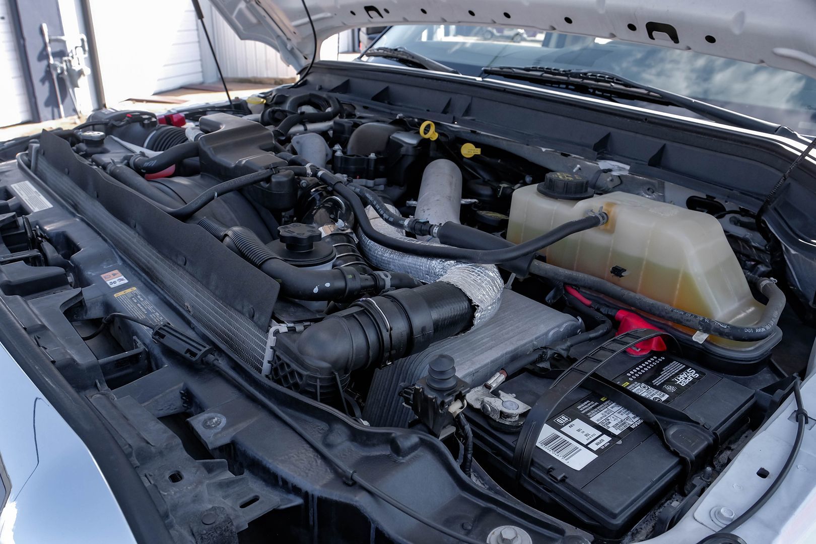 2014 Ford F-350 Lariat photo 44