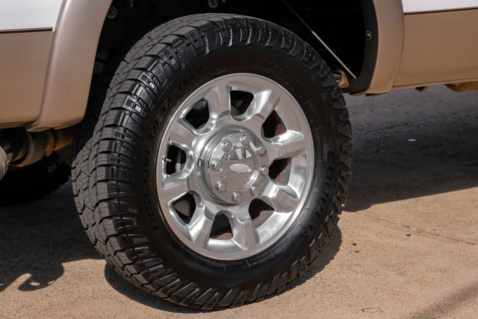 2014 Ford F-350 Lariat photo 47