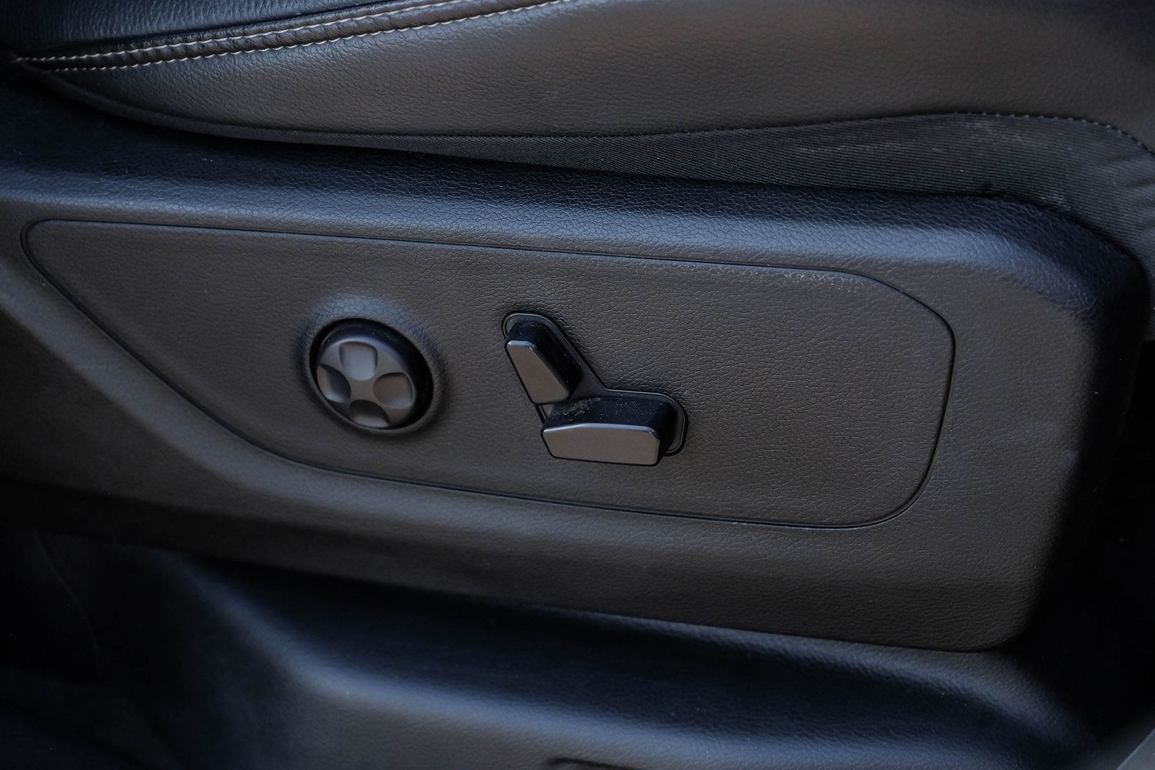 2020 Ram 1500 Sport Rebel photo 36