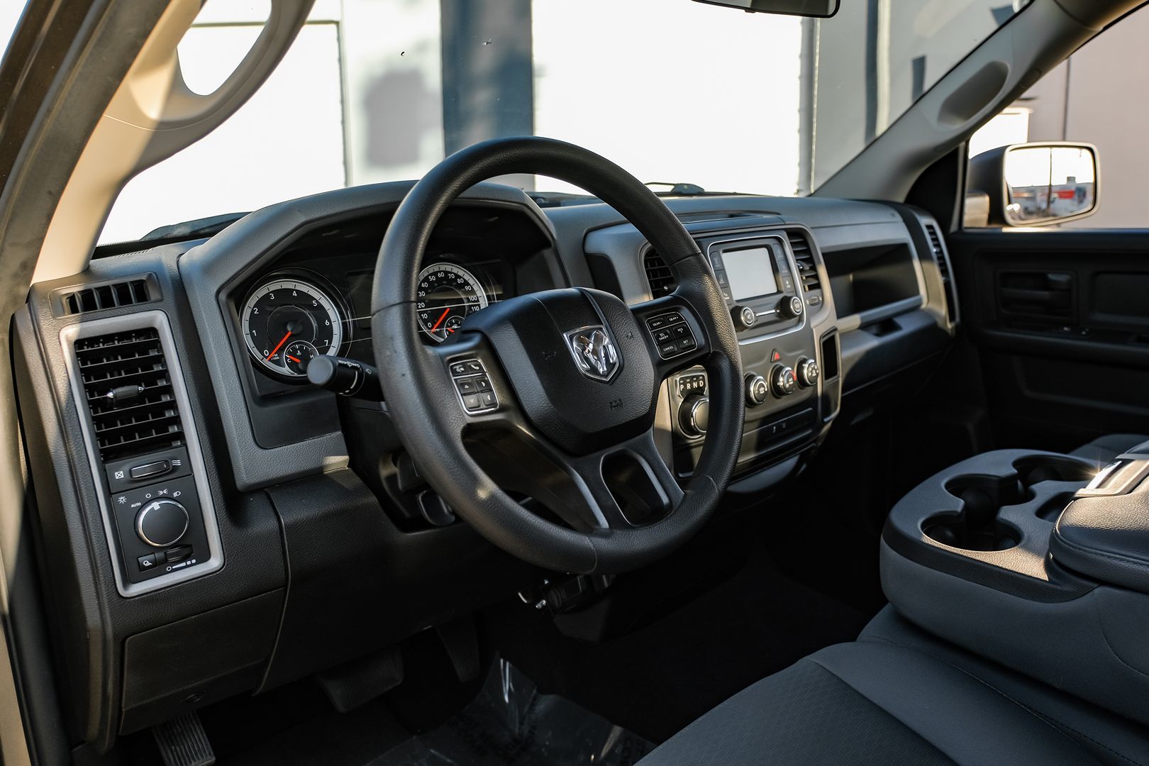 2019 Ram 1500 Classic Tradesman photo 3
