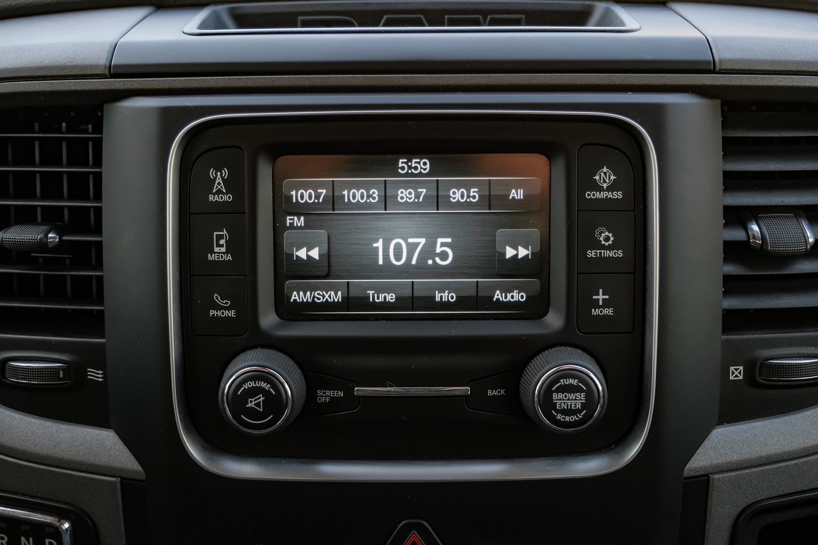 2019 Ram 1500 Classic Tradesman photo 21