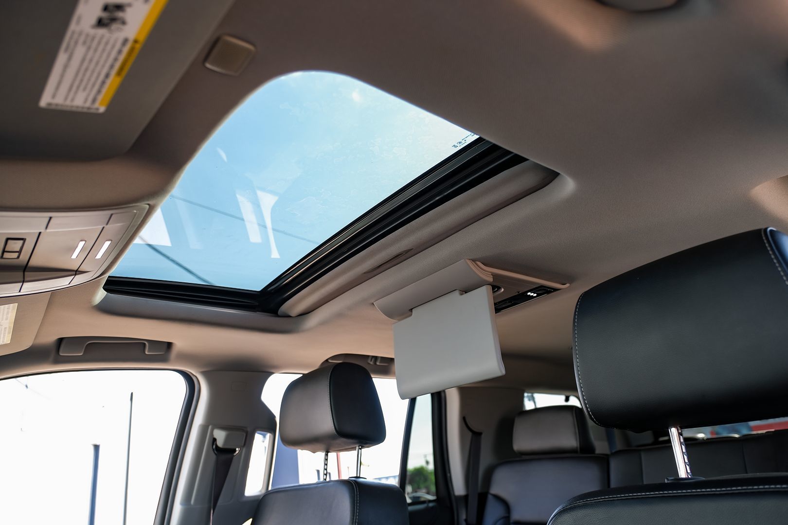 2020 Chevrolet Tahoe LT photo 4