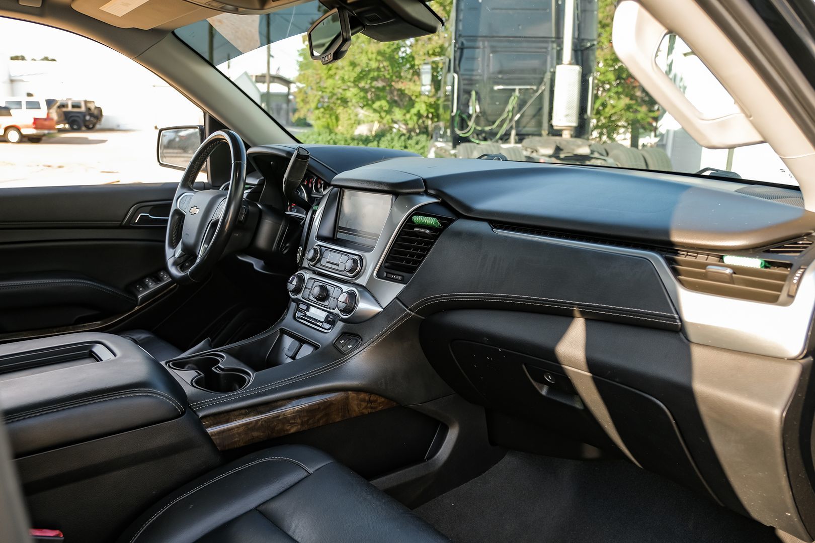 2020 Chevrolet Tahoe LT photo 10