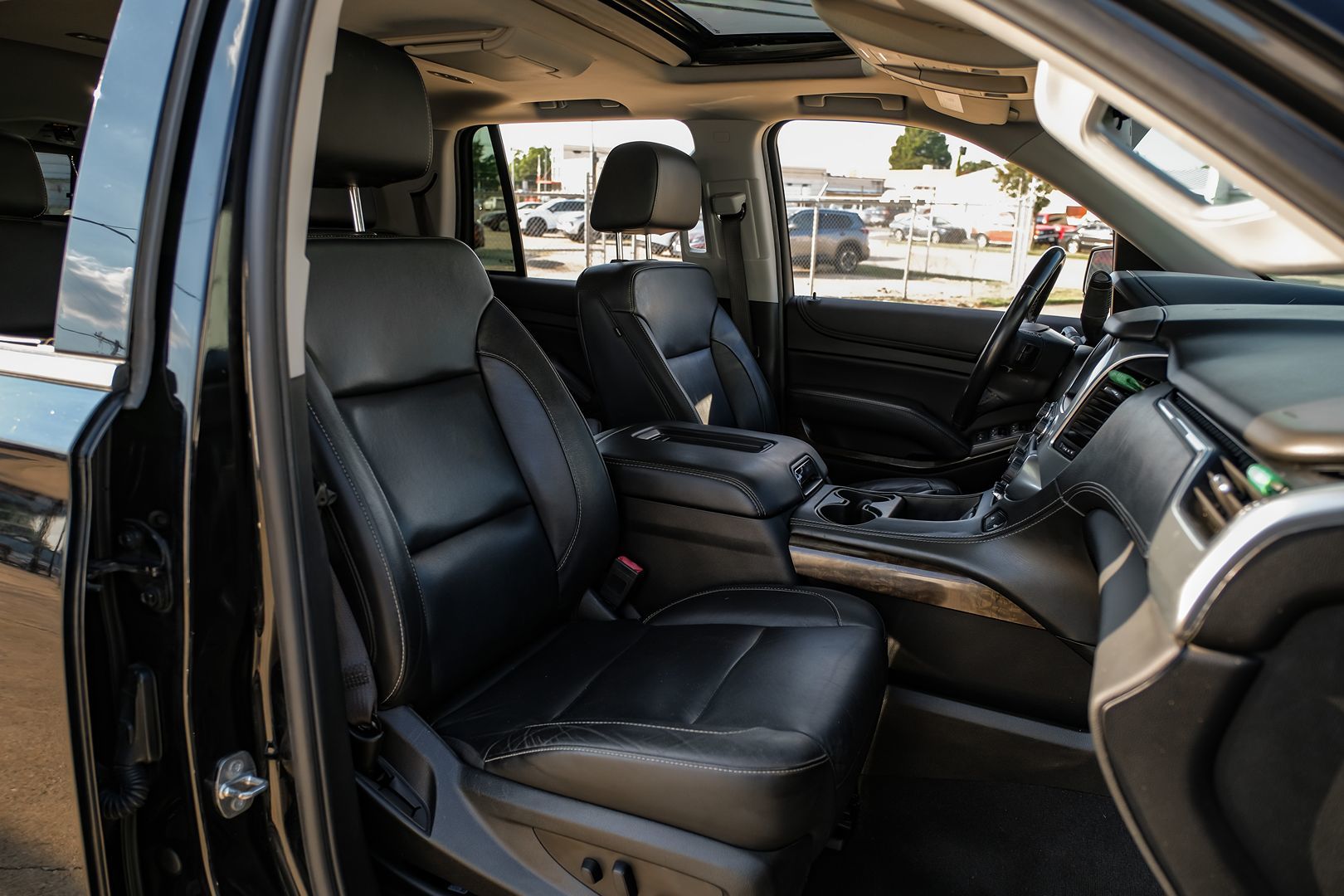 2020 Chevrolet Tahoe LT photo 31