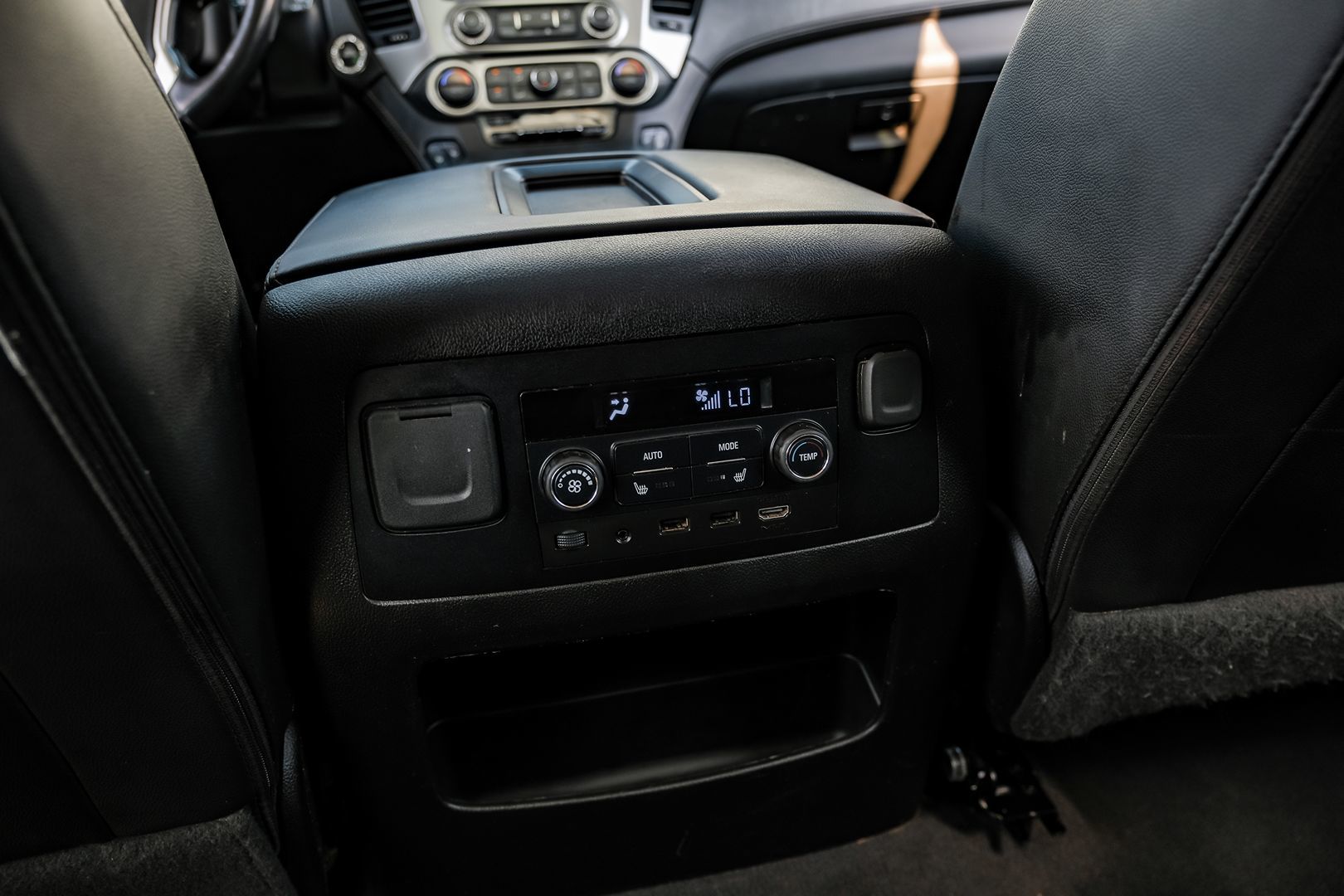 2020 Chevrolet Tahoe LT photo 34