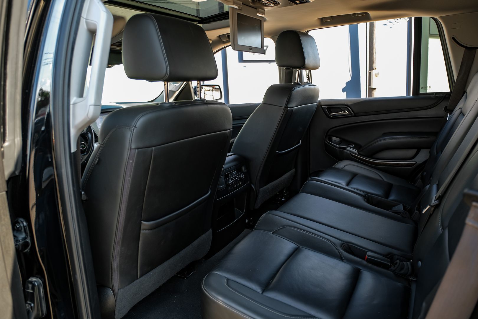 2020 Chevrolet Tahoe LT photo 35