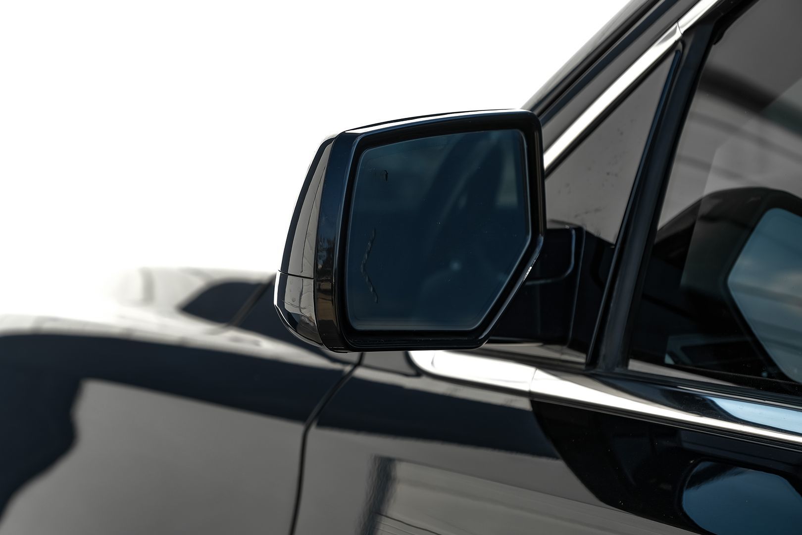 2020 Chevrolet Tahoe LT photo 37