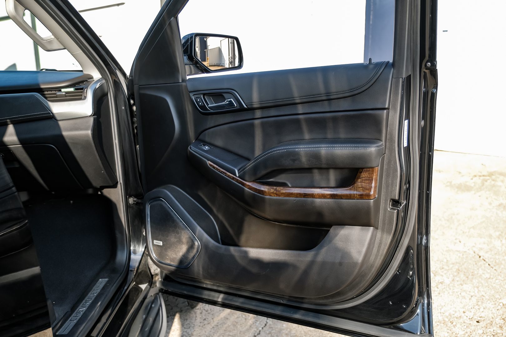 2020 Chevrolet Tahoe LT photo 41
