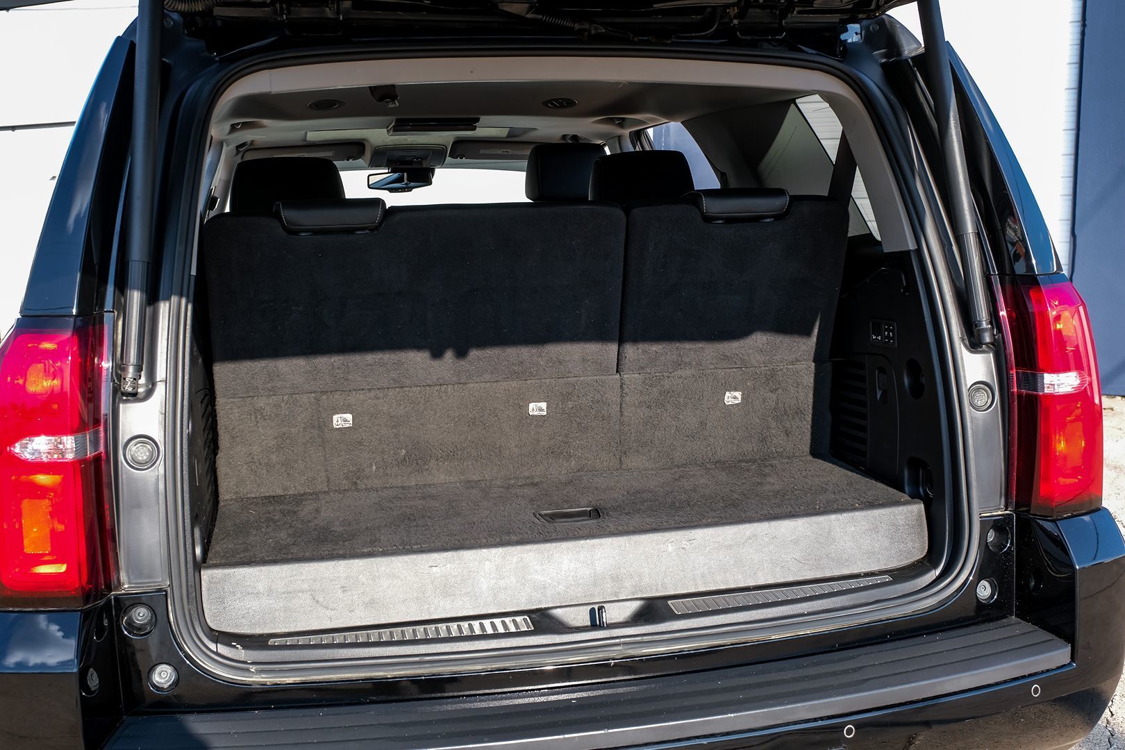 2020 Chevrolet Tahoe LT photo 50