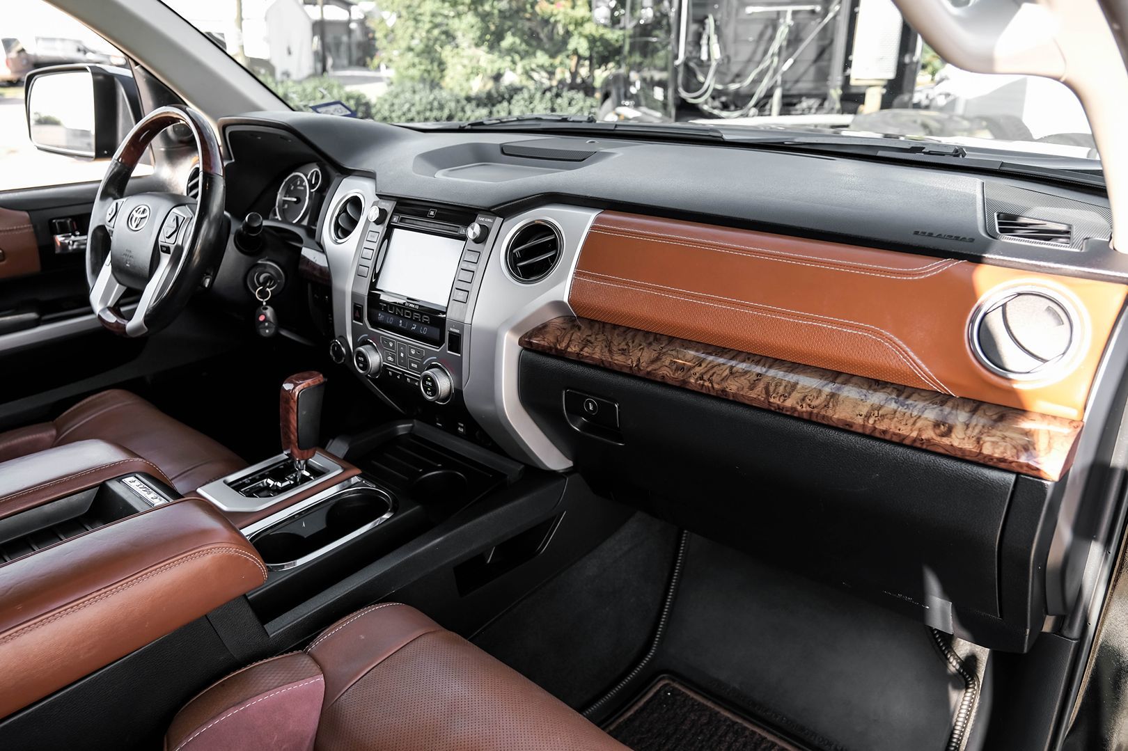 2016 Toyota Tundra Platinum 1794 Edition photo 17