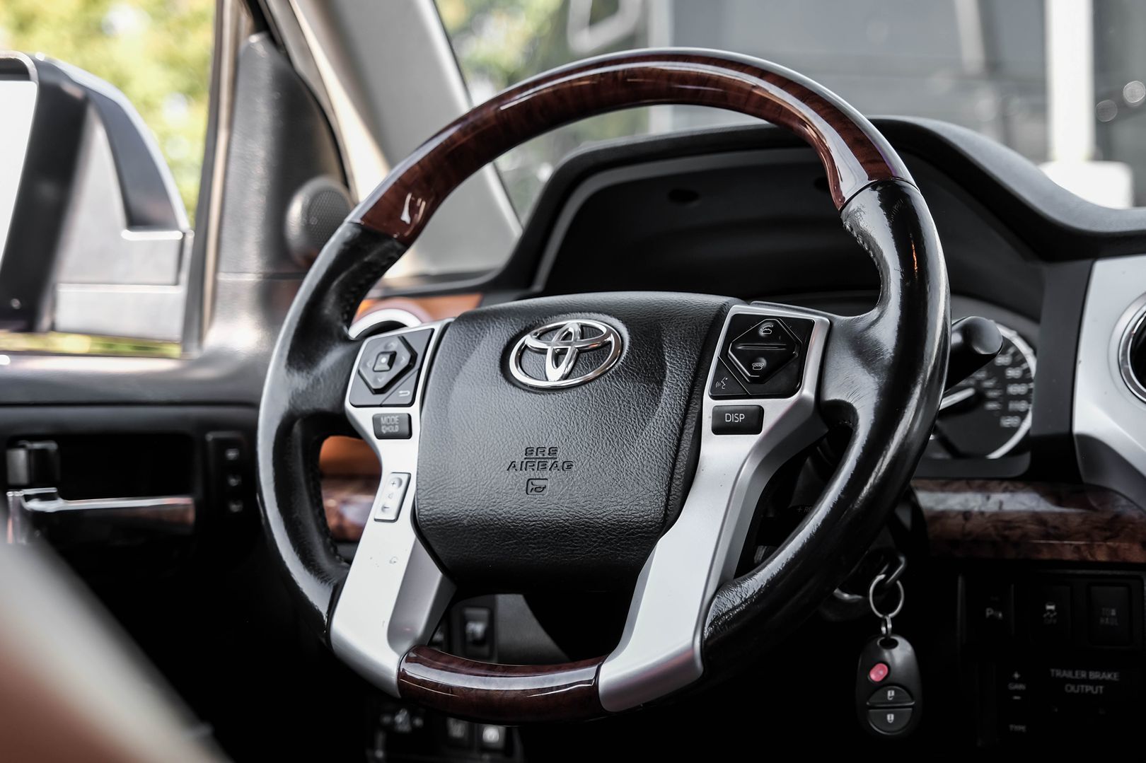2016 Toyota Tundra Platinum 1794 Edition photo 21