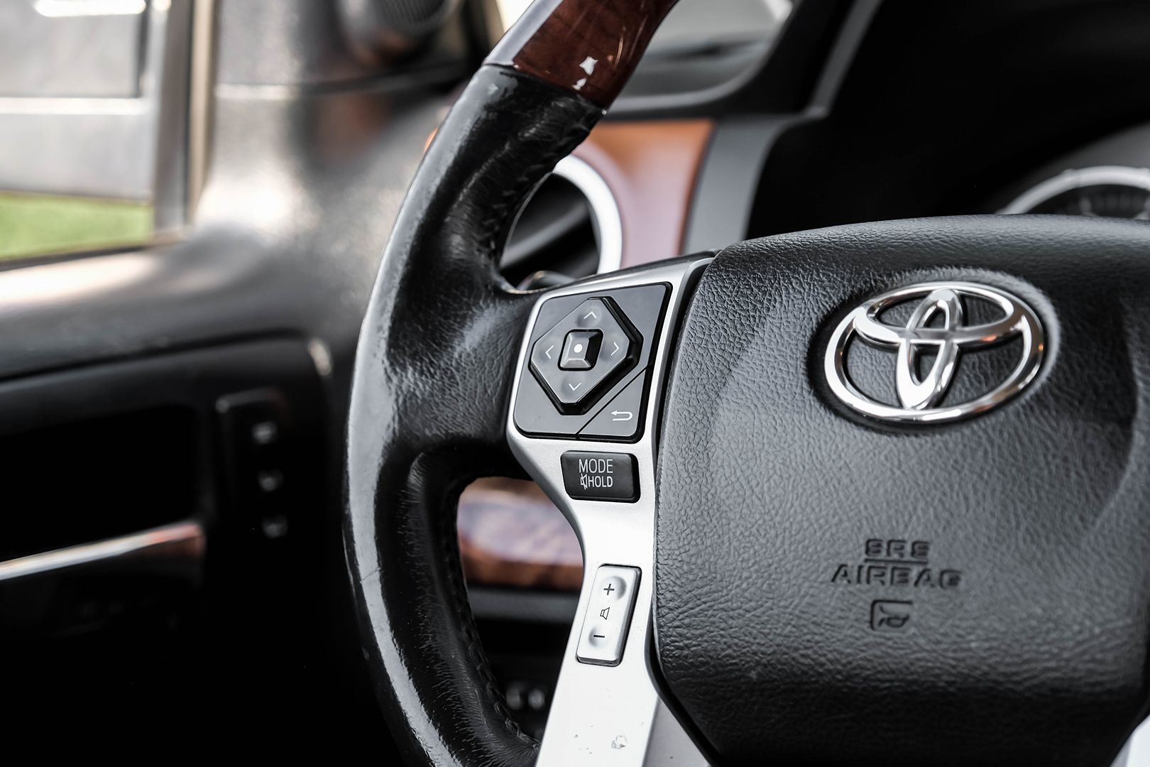 2016 Toyota Tundra Platinum 1794 Edition photo 22