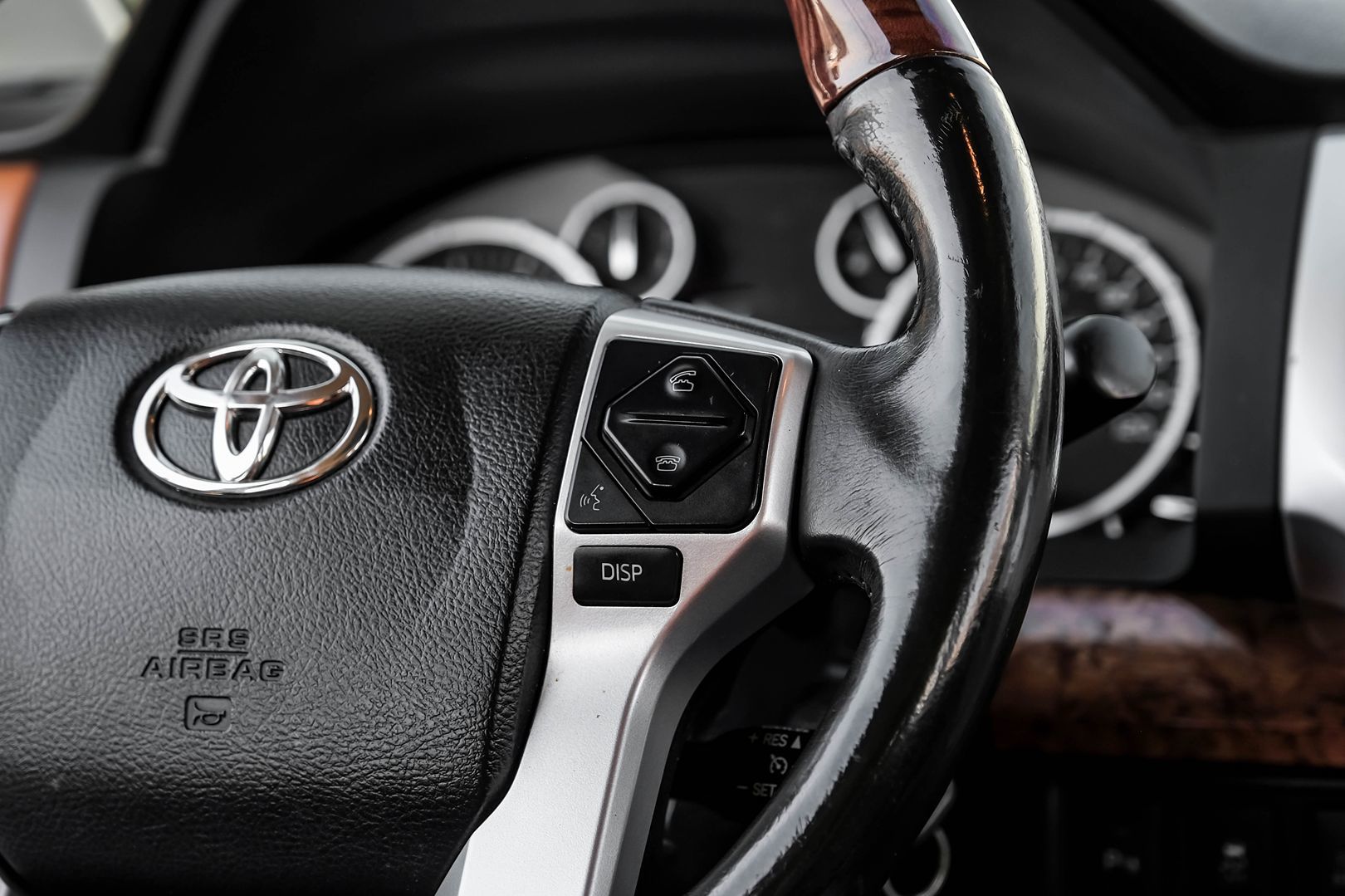 2016 Toyota Tundra Platinum 1794 Edition photo 23