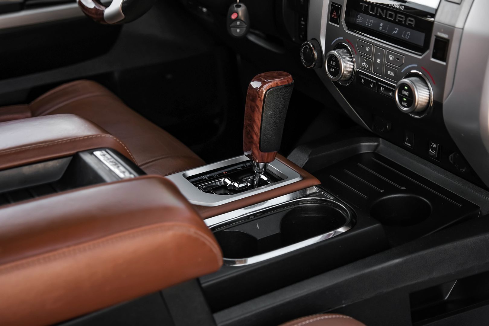 2016 Toyota Tundra Platinum 1794 Edition photo 28