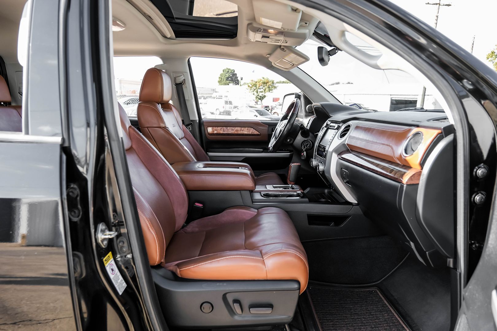 2016 Toyota Tundra Platinum 1794 Edition photo 36