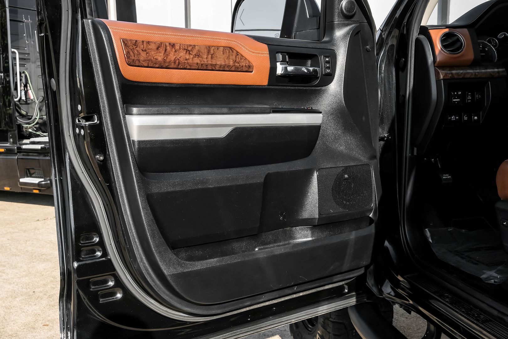2016 Toyota Tundra Platinum 1794 Edition photo 46