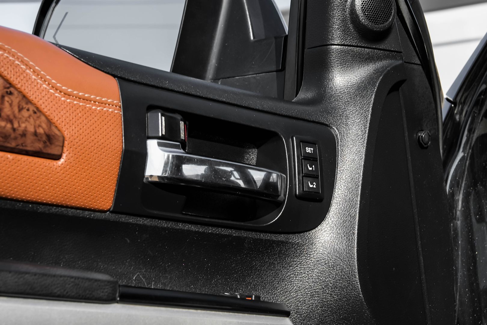 2016 Toyota Tundra Platinum 1794 Edition photo 47