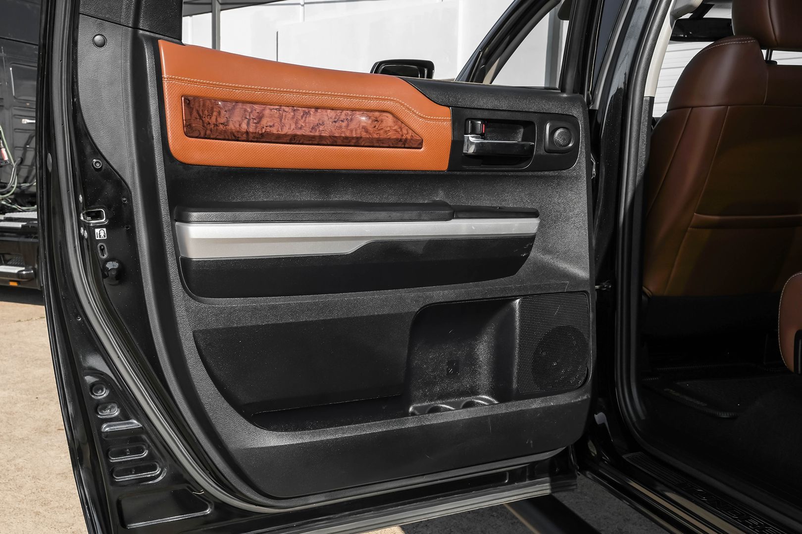 2016 Toyota Tundra Platinum 1794 Edition photo 50