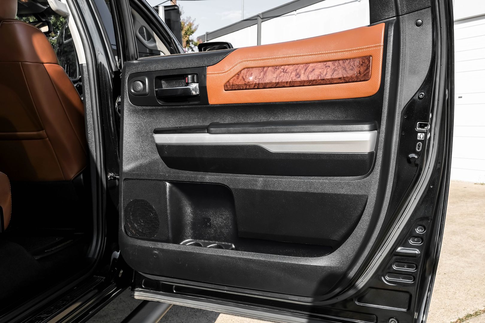 2016 Toyota Tundra Platinum 1794 Edition photo 51