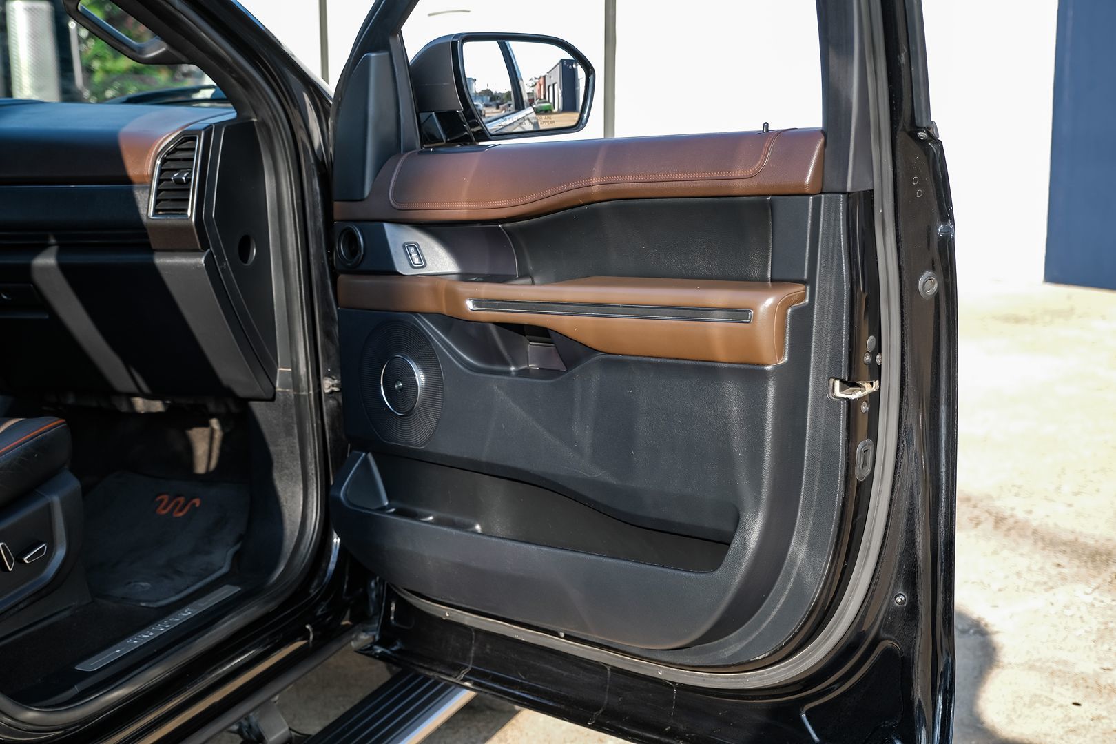 2020 Ford Expedition MAX King Ranch photo 34