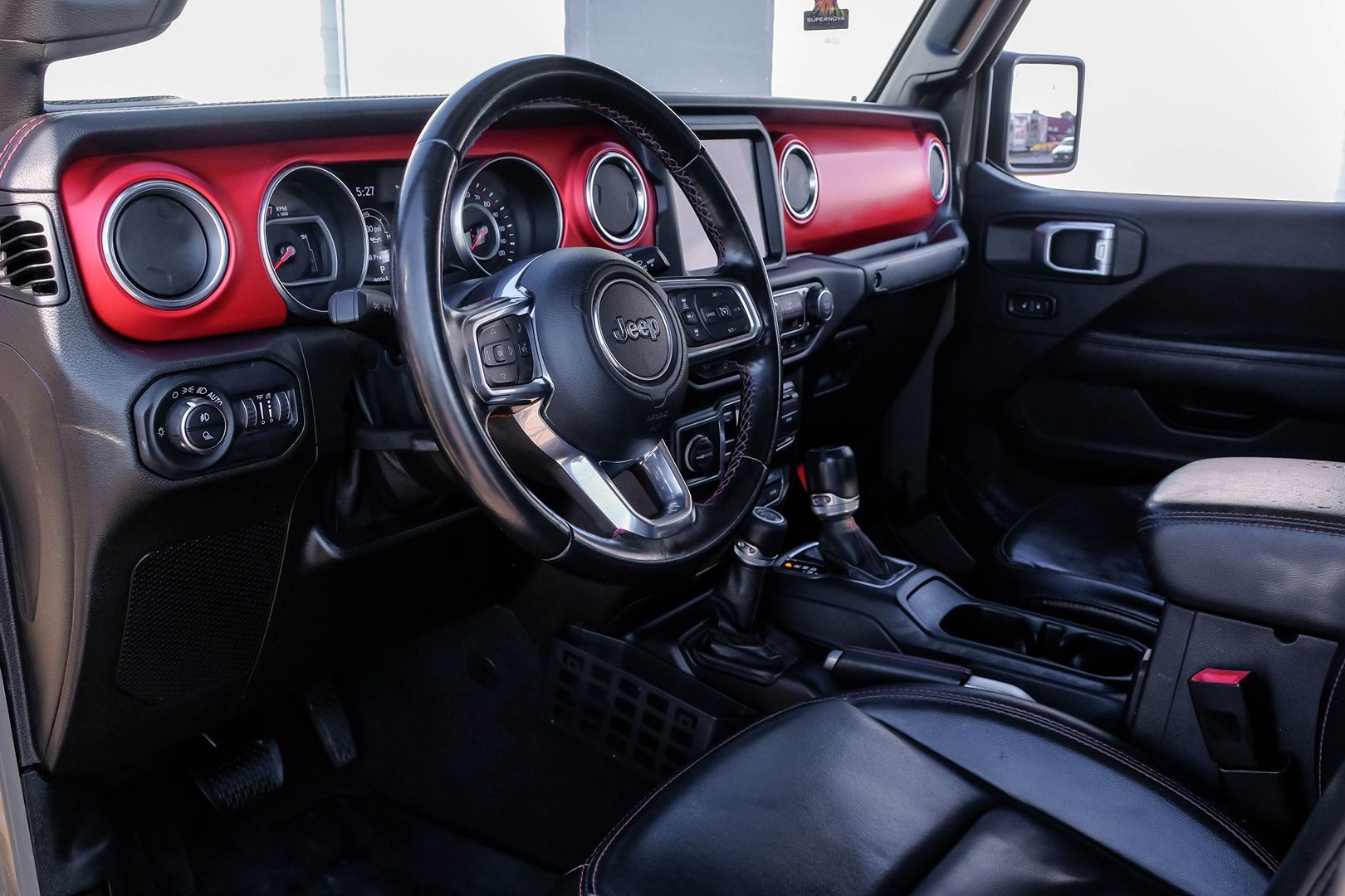2020 Jeep Gladiator Rubicon photo 3