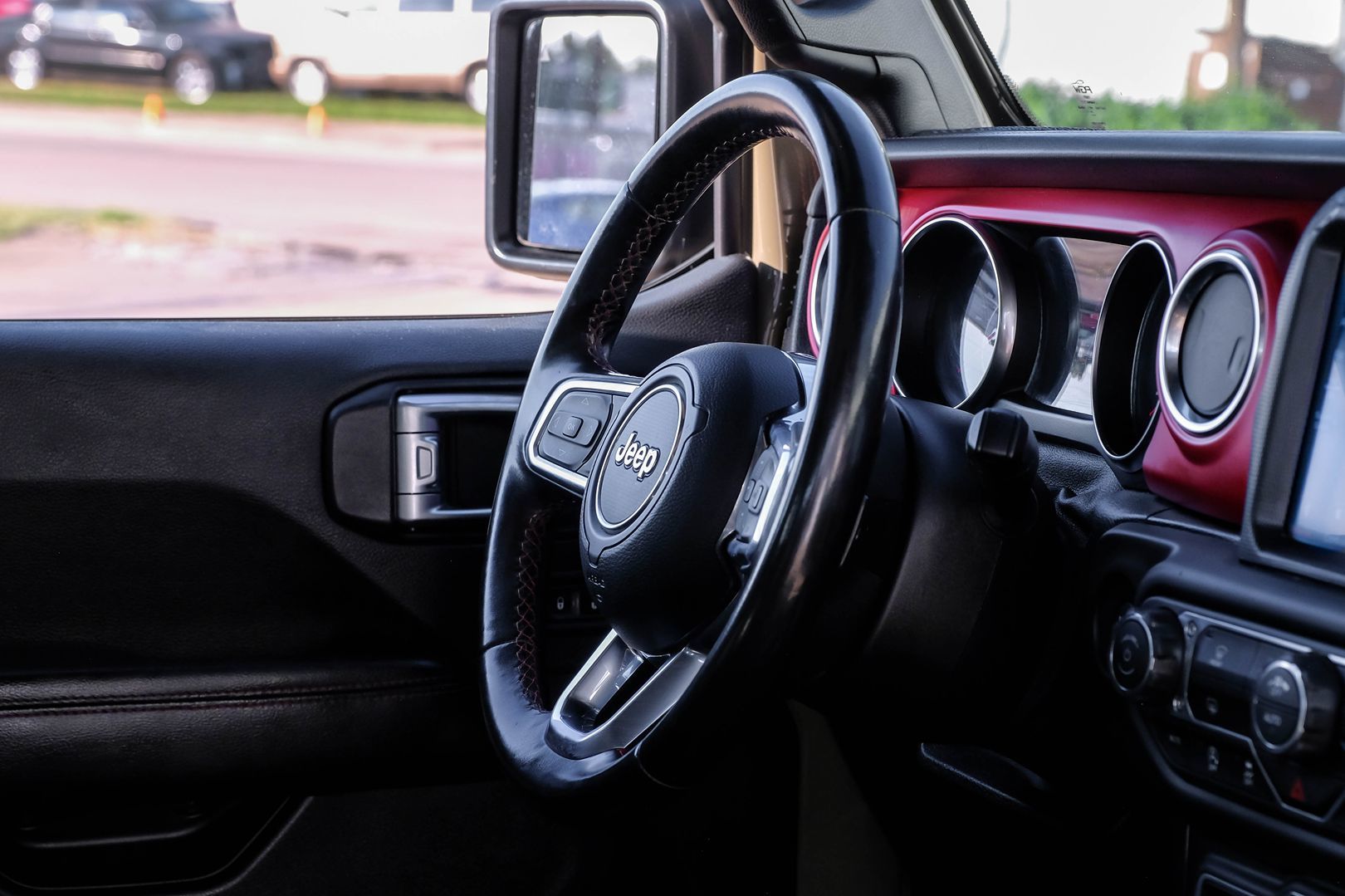 2020 Jeep Gladiator Rubicon photo 15