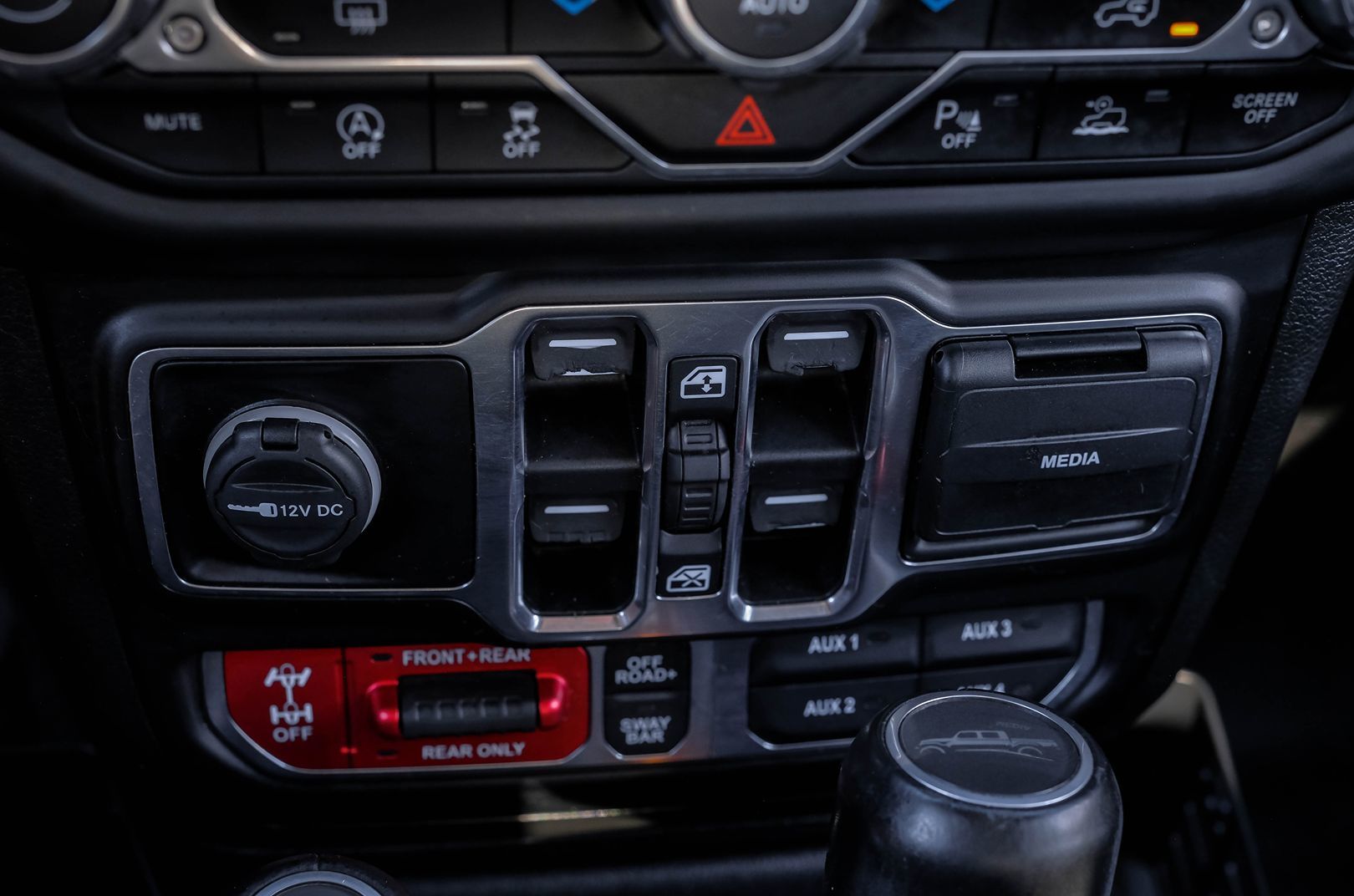 2020 Jeep Gladiator Rubicon photo 25