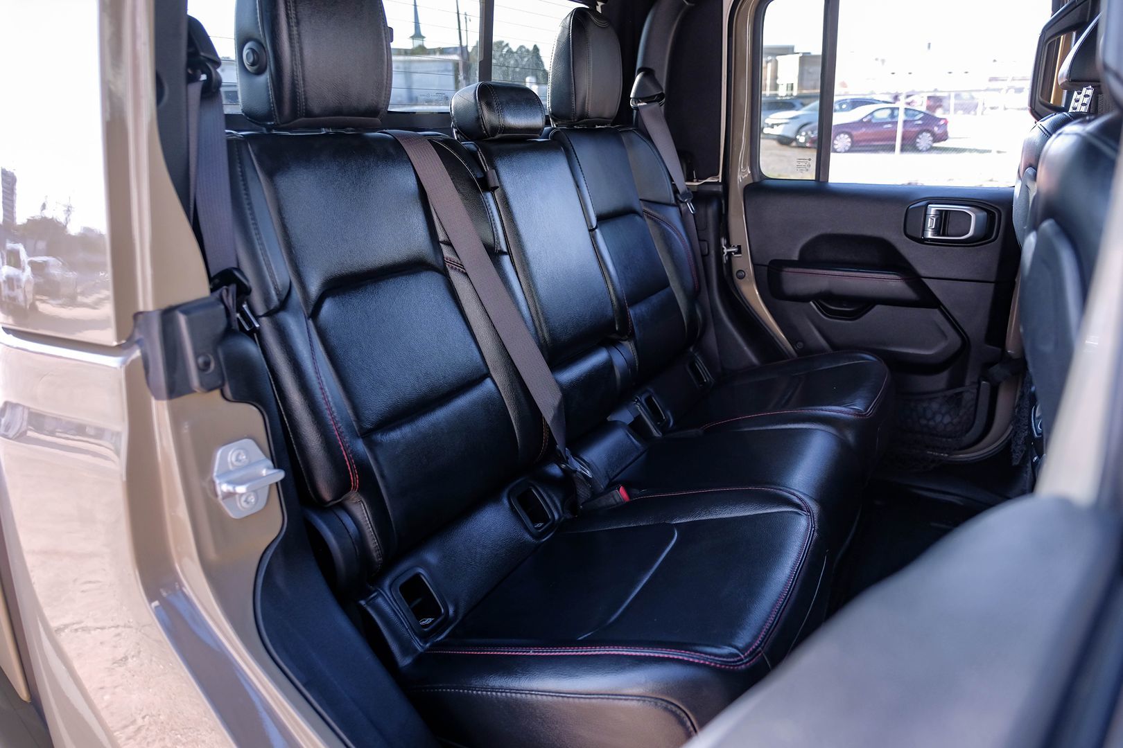2020 Jeep Gladiator Rubicon photo 36