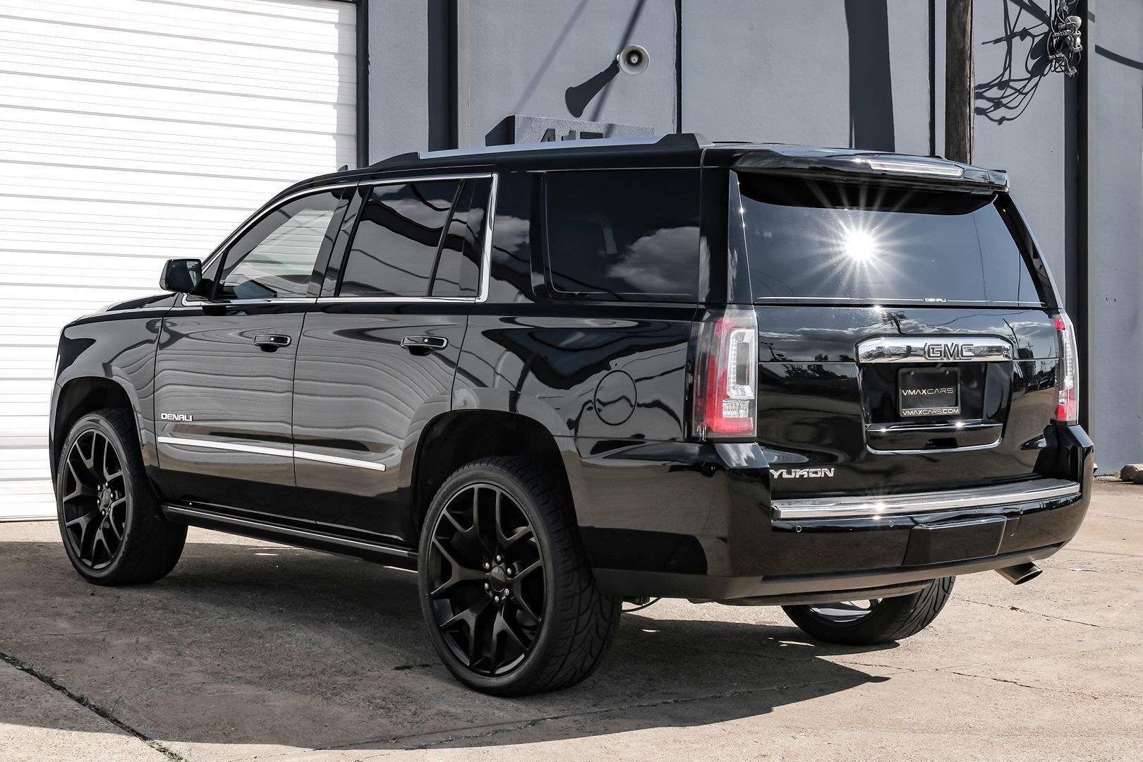 2017 Gmc Yukon Denali photo 12