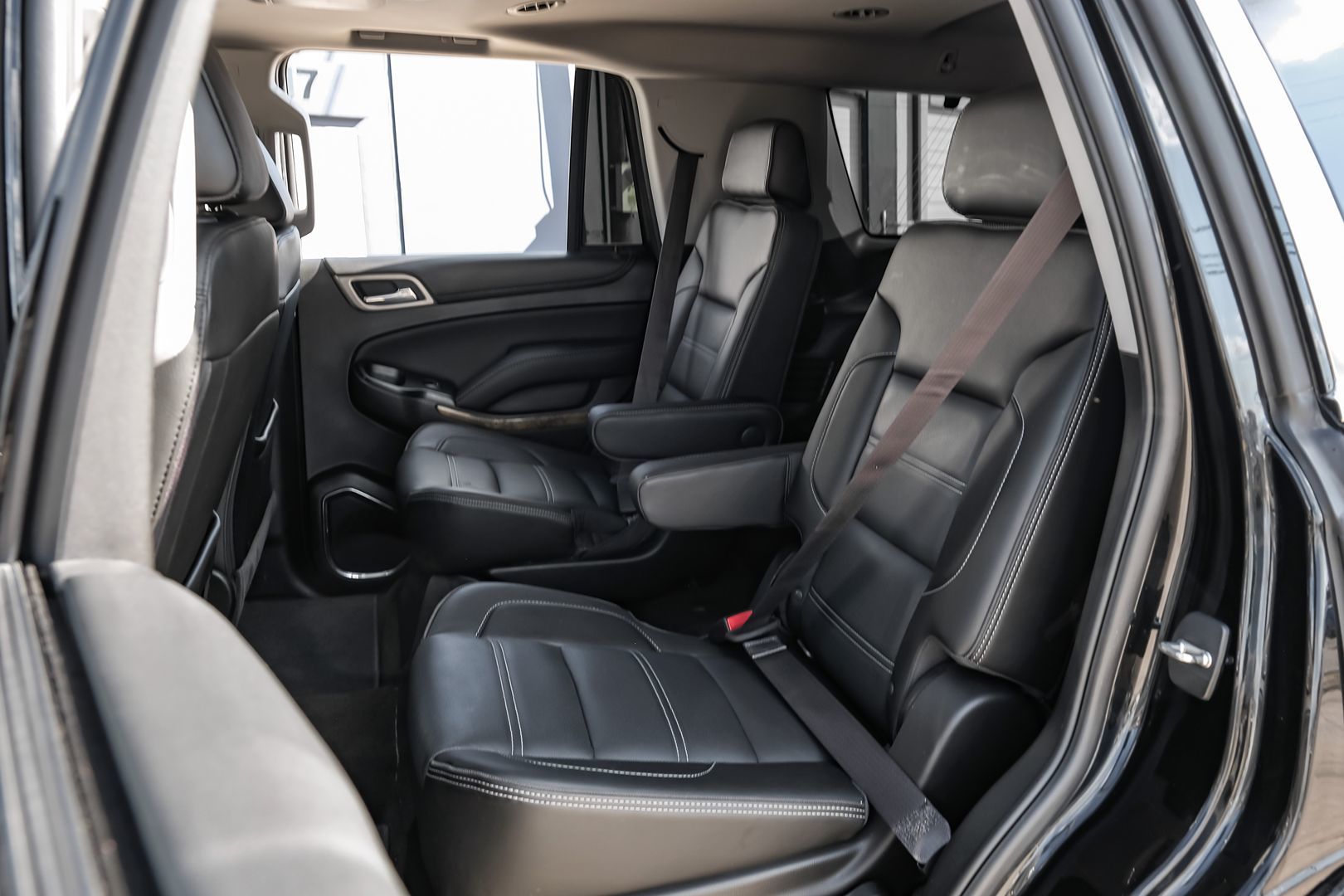 2017 Gmc Yukon Denali photo 41
