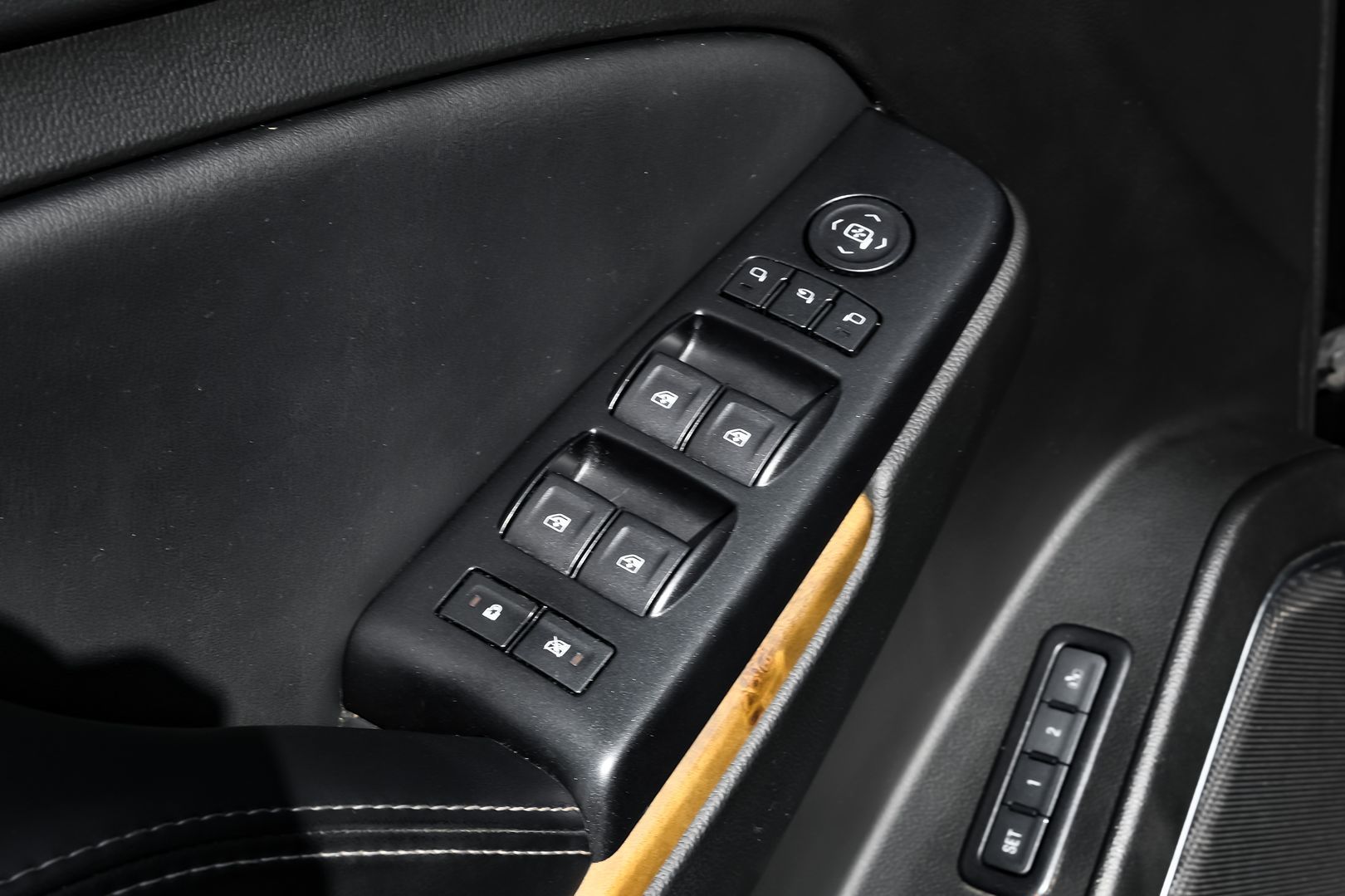 2017 Gmc Yukon Denali photo 47