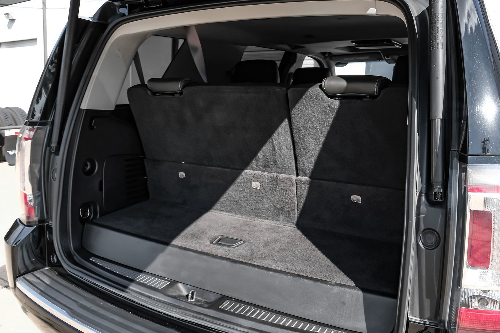 2017 Gmc Yukon Denali photo 55