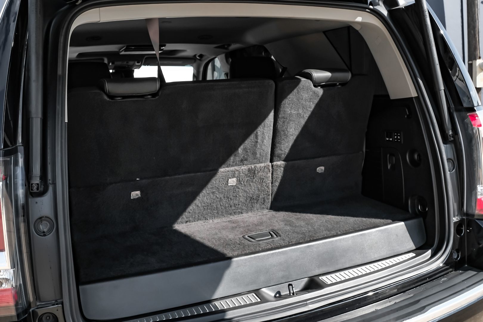2017 Gmc Yukon Denali photo 57