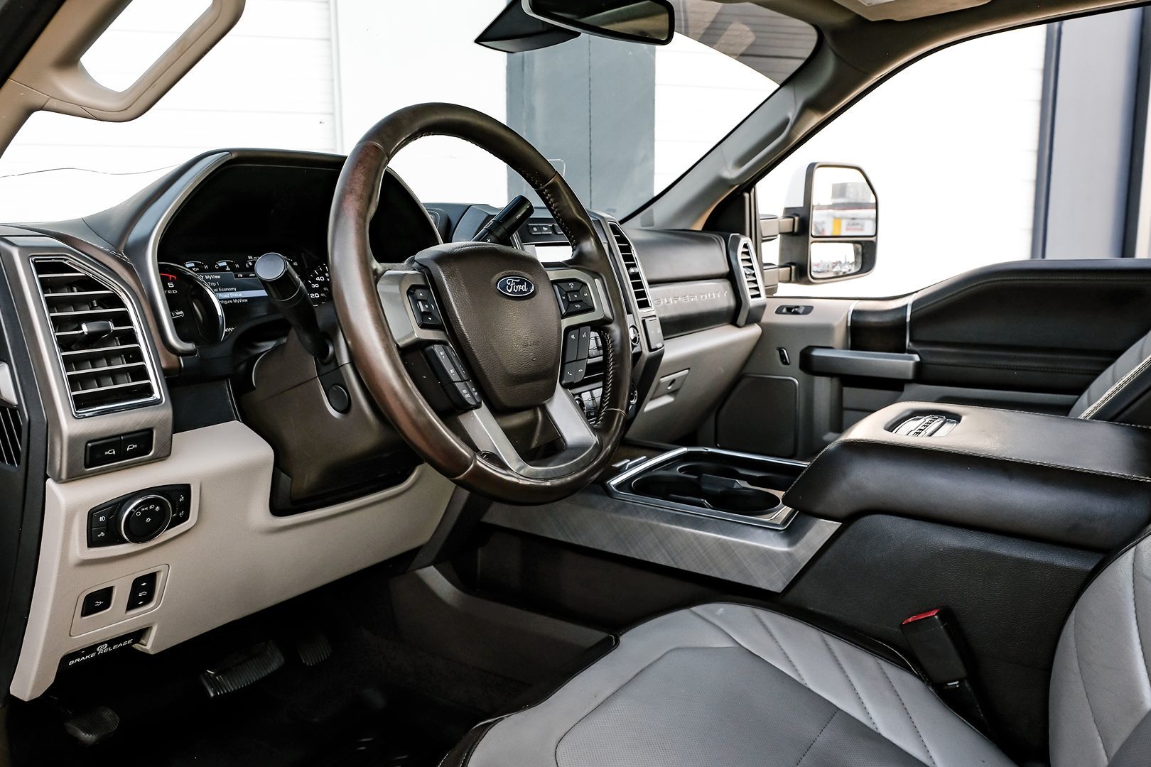 2018 Ford F-350 Limited photo 3