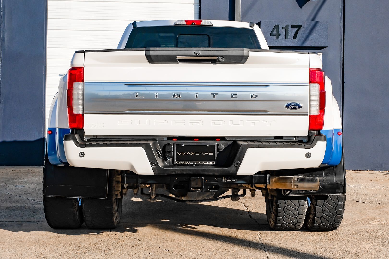 2018 Ford F-350 Limited photo 12