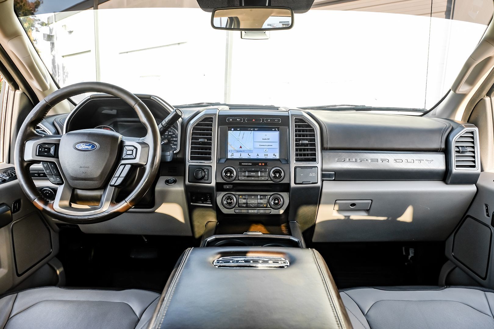 2018 Ford F-350 Limited photo 15