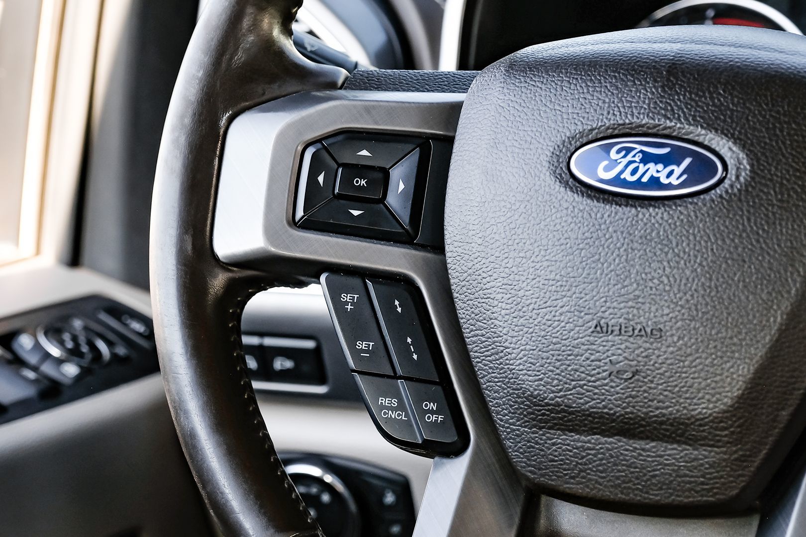2018 Ford F-350 Limited photo 18