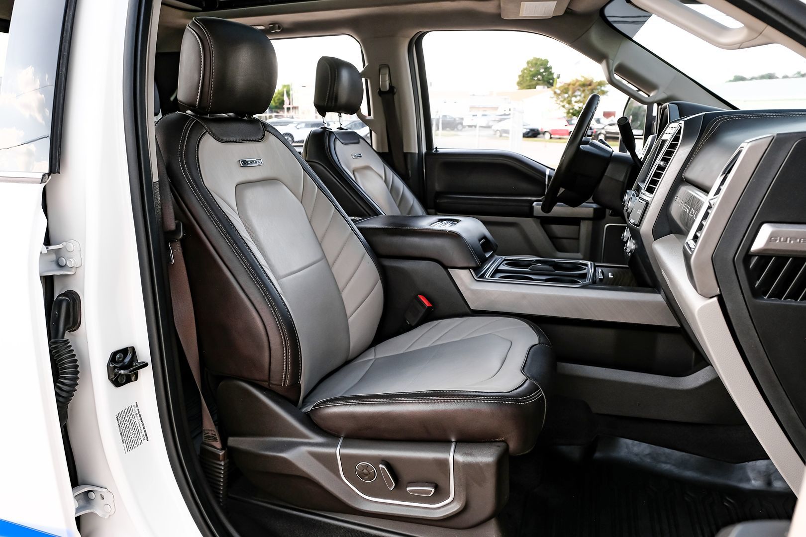 2018 Ford F-350 Limited photo 36