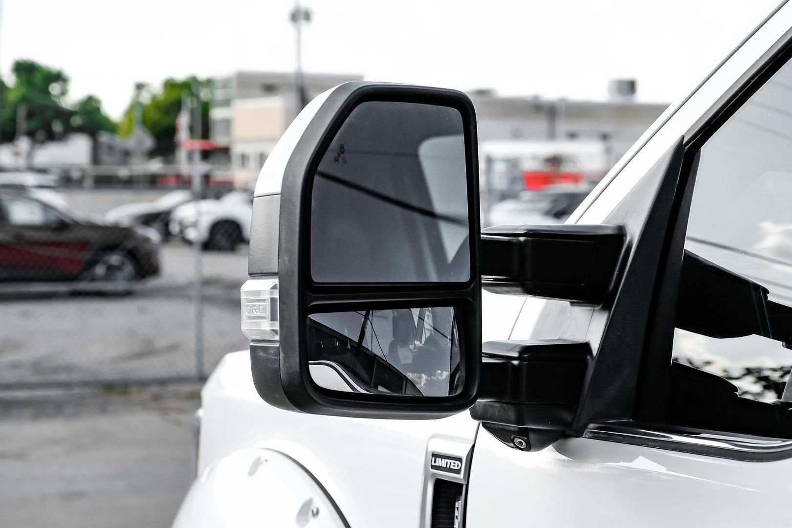 2018 Ford F-350 Limited photo 41