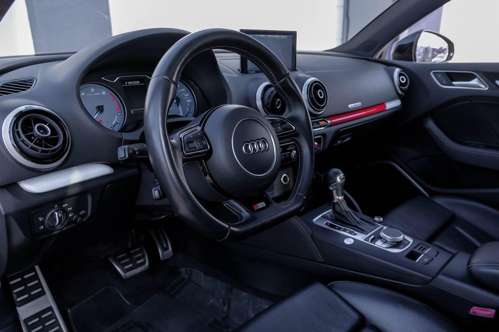 2016 Audi S3 Prestige photo 2