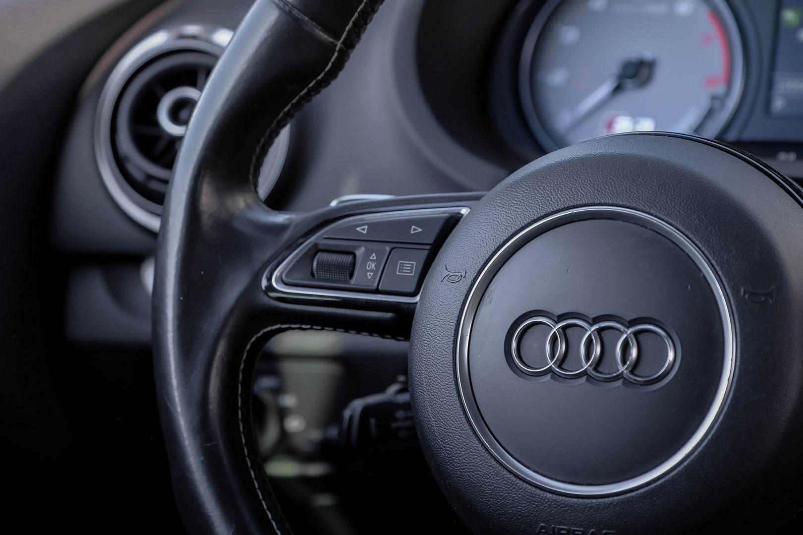 2016 Audi S3 Prestige photo 18