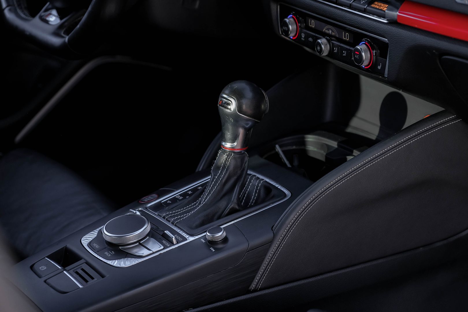 2016 Audi S3 Prestige photo 25
