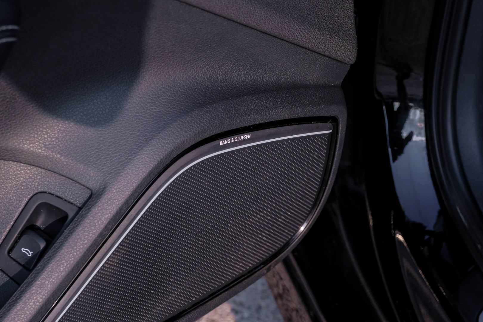 2016 Audi S3 Prestige photo 43