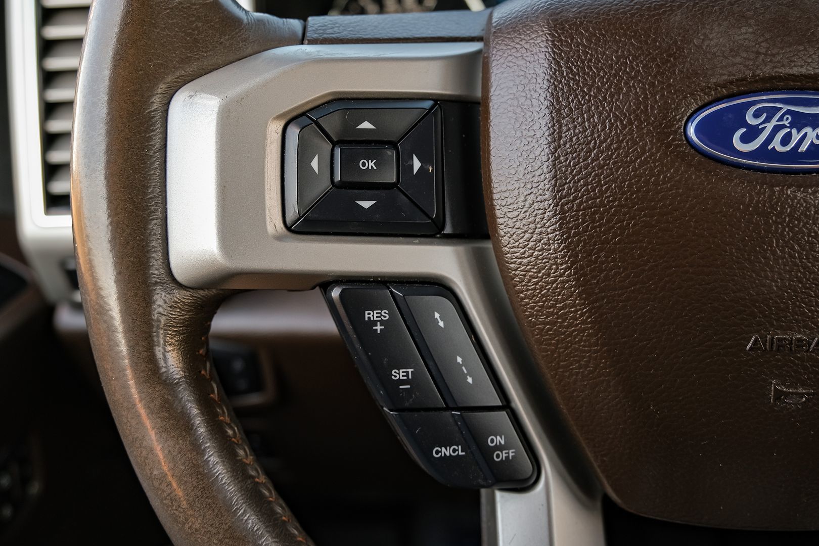 2019 Ford F-150 King Ranch photo 10