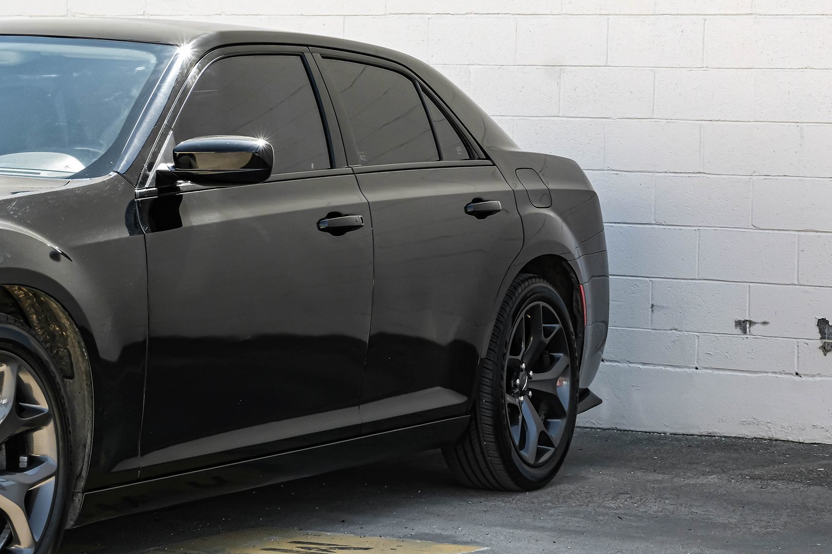 2020 Chrysler 300 Touring Limited photo 5