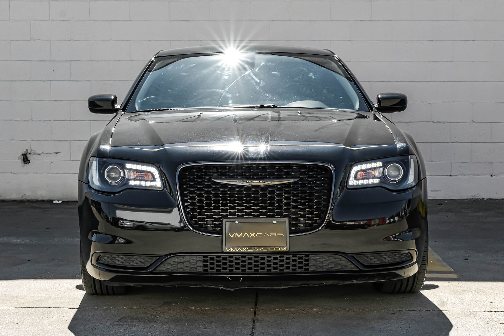 2020 Chrysler 300 Touring Limited photo 6