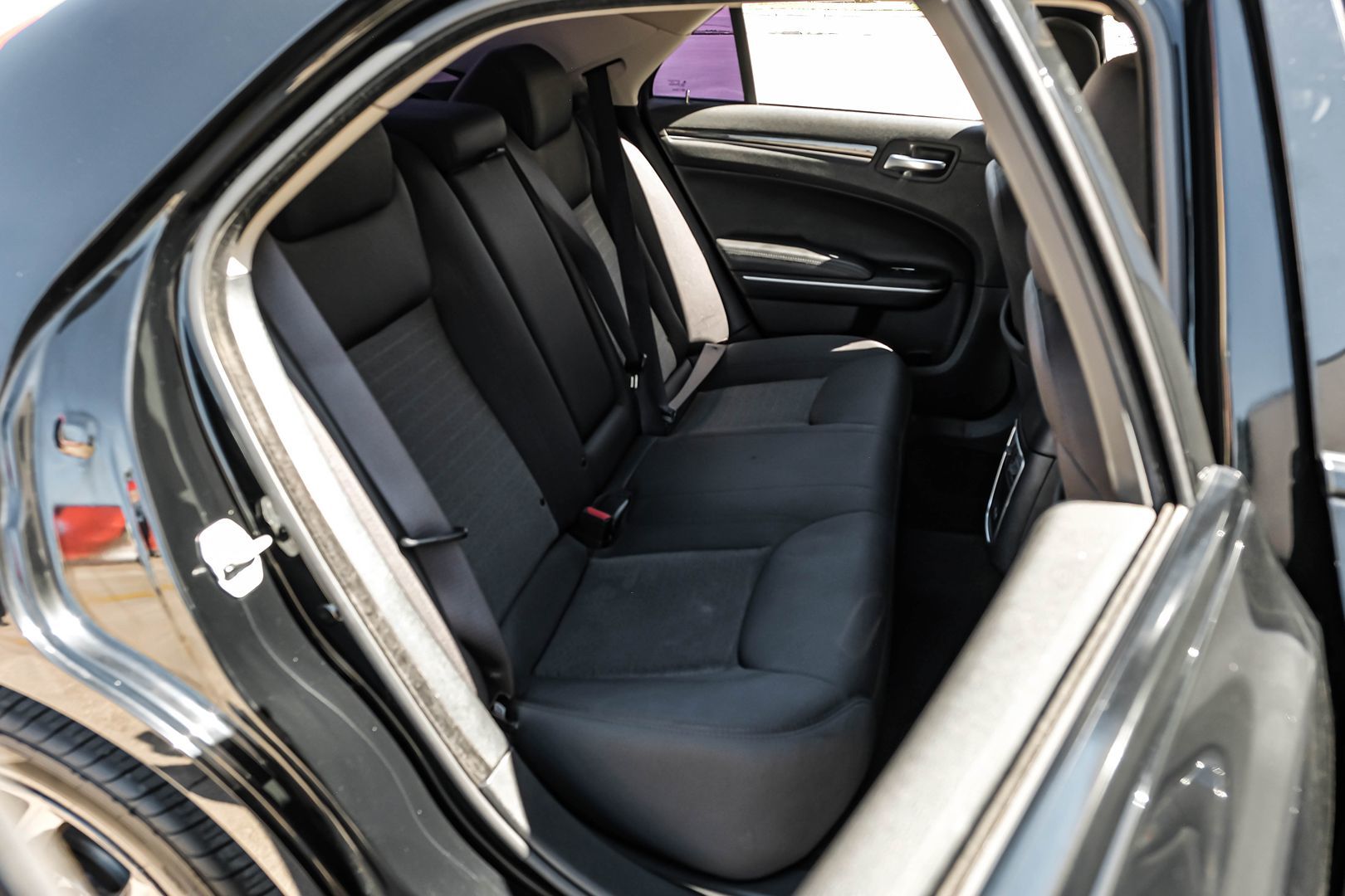 2020 Chrysler 300 Touring Limited photo 35