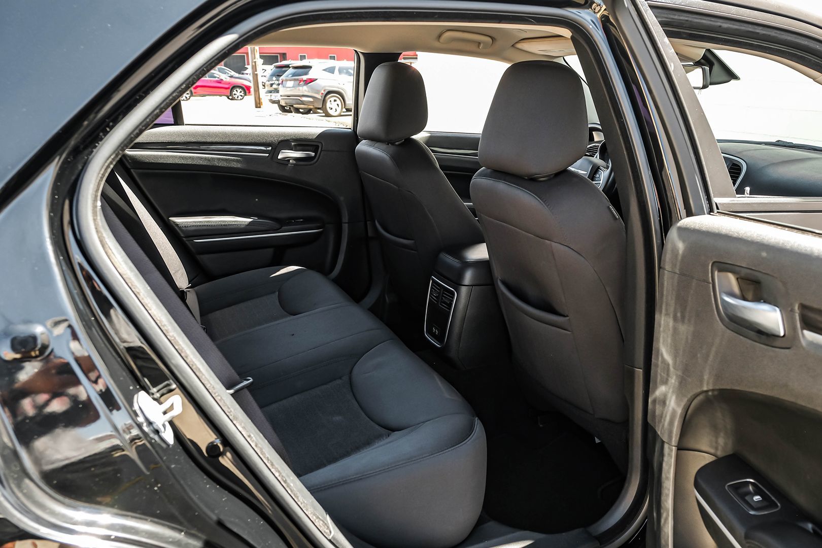 2020 Chrysler 300 Touring Limited photo 36
