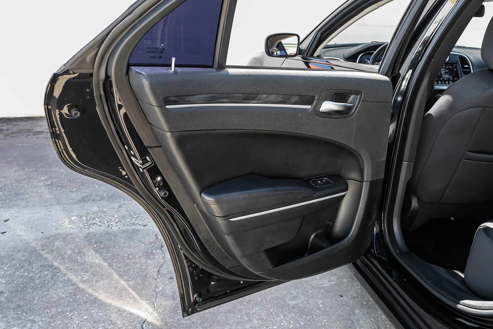 2020 Chrysler 300 Touring Limited photo 44